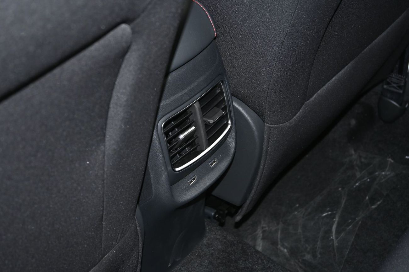 MG ZS MG ZS 1.5L Basic Option, Petrol Model 2025, Color White