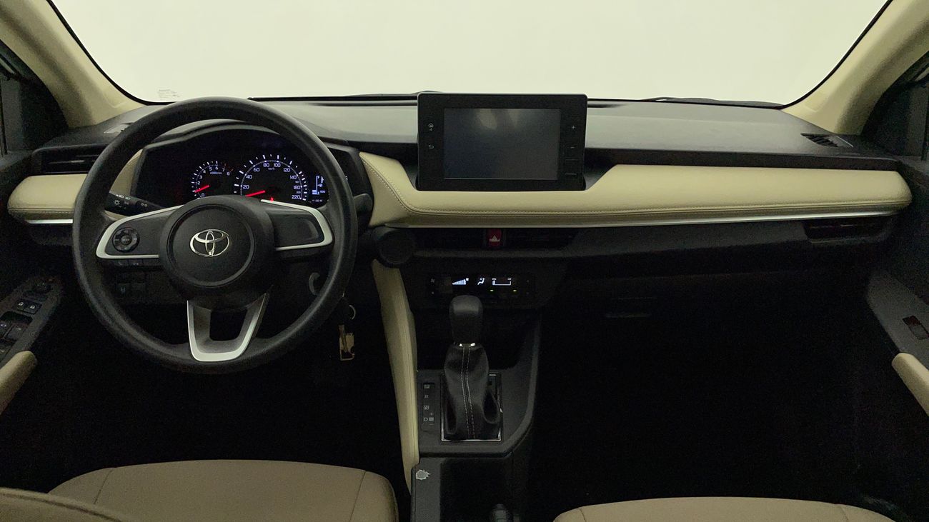 تويوتا يارس E 1.5 | بدون دفعة مقدمة | اختبار القيادة في المنزل