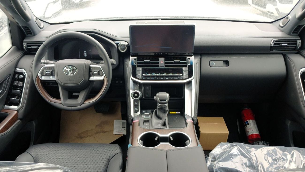 Toyota Land Cruiser LC300 VX 4.0L Petrol 2026YM