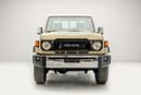 تويوتا لاند كروزر بيك آب LC79 4.0L - Beige Inside Beige | Export Only
