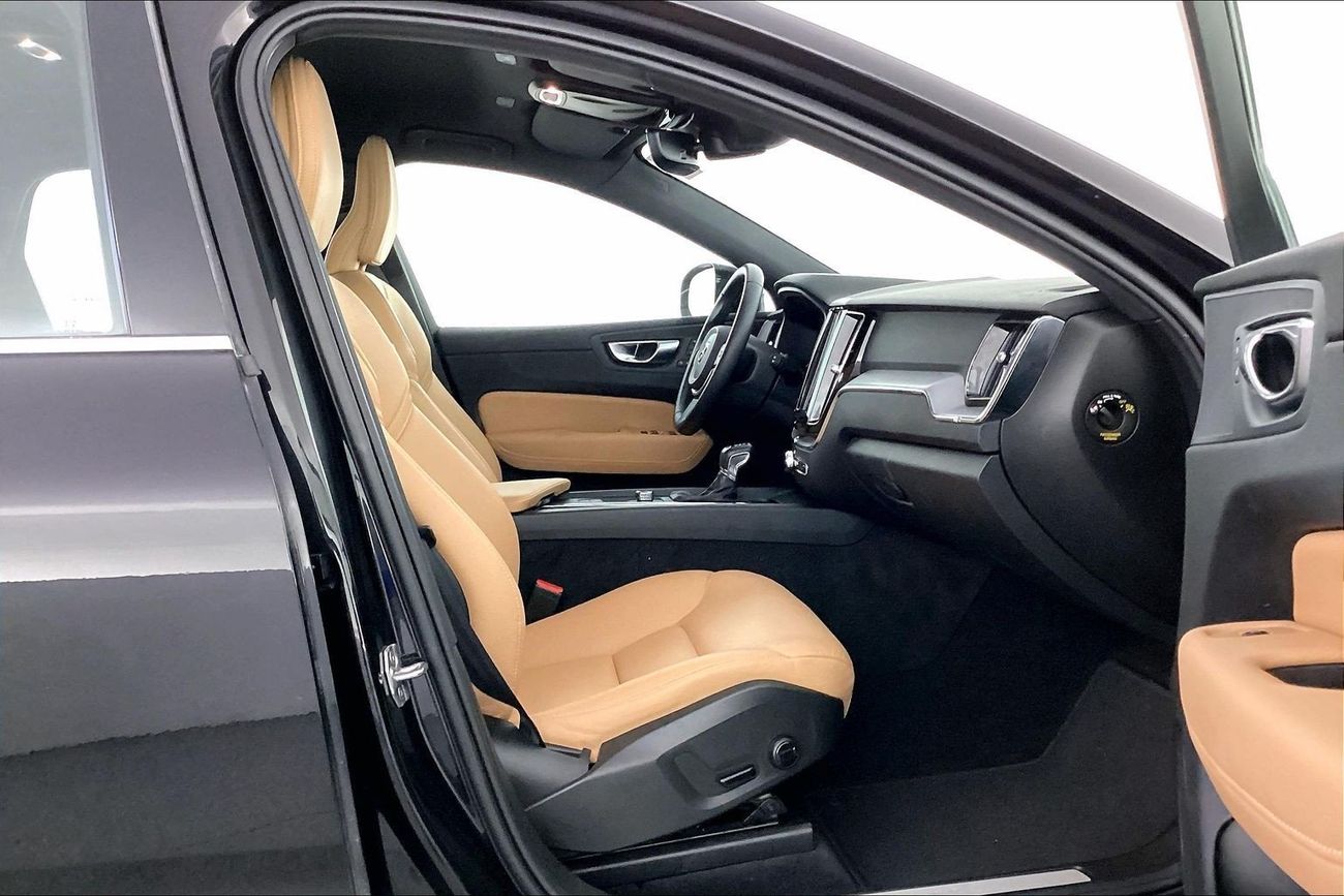 Volvo XC60 T5 Momentum | National Day Celebration | Guaranteed Warranty | 0 Down Payment