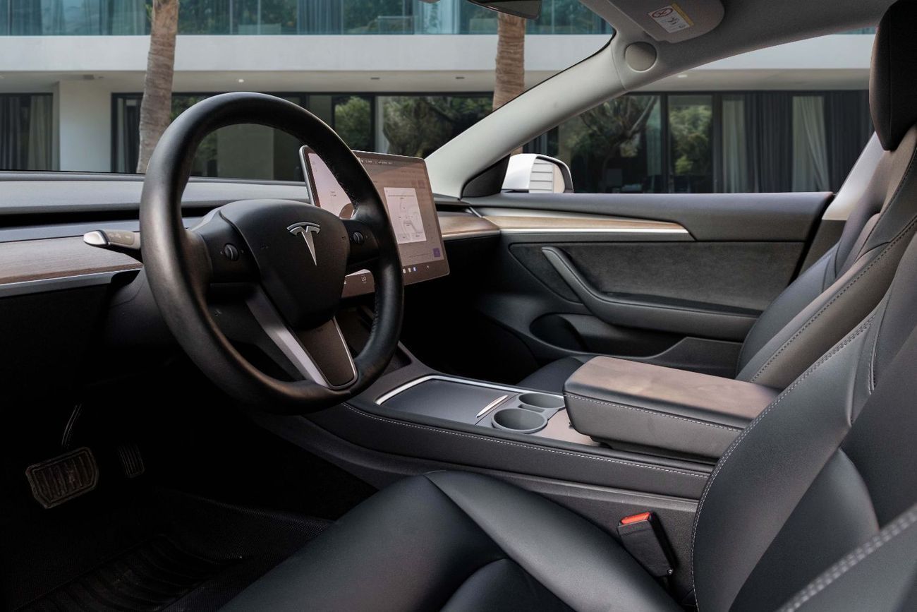 Tesla Model 3 Long Range | 1,685 P.M  | 0% Downpayment | Under Warranty!