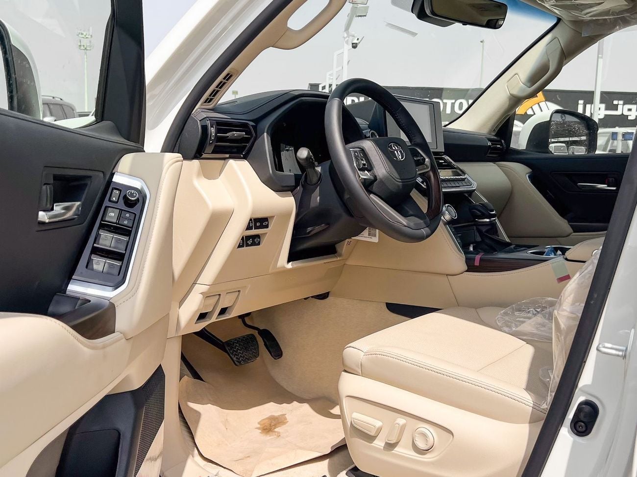 تويوتا لاند كروزر GXR EXPORT ONLY - 2026 LC300 GXR 4.0L (GCC Specification)