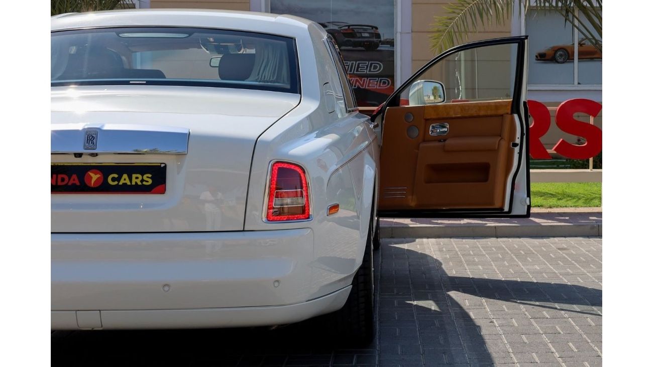رولز رويس فانتوم Rolls-Royce Phantom 2010 GCC Flood Free.