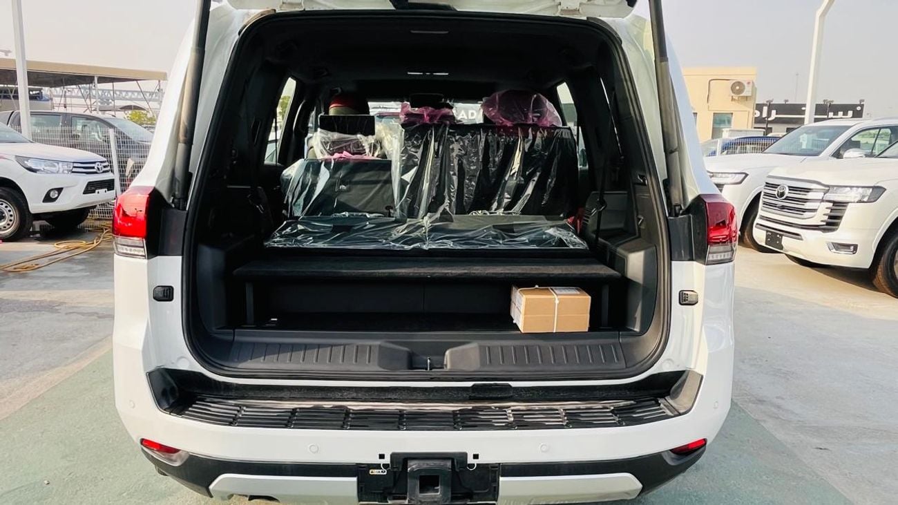 Toyota Land Cruiser GR SPORT