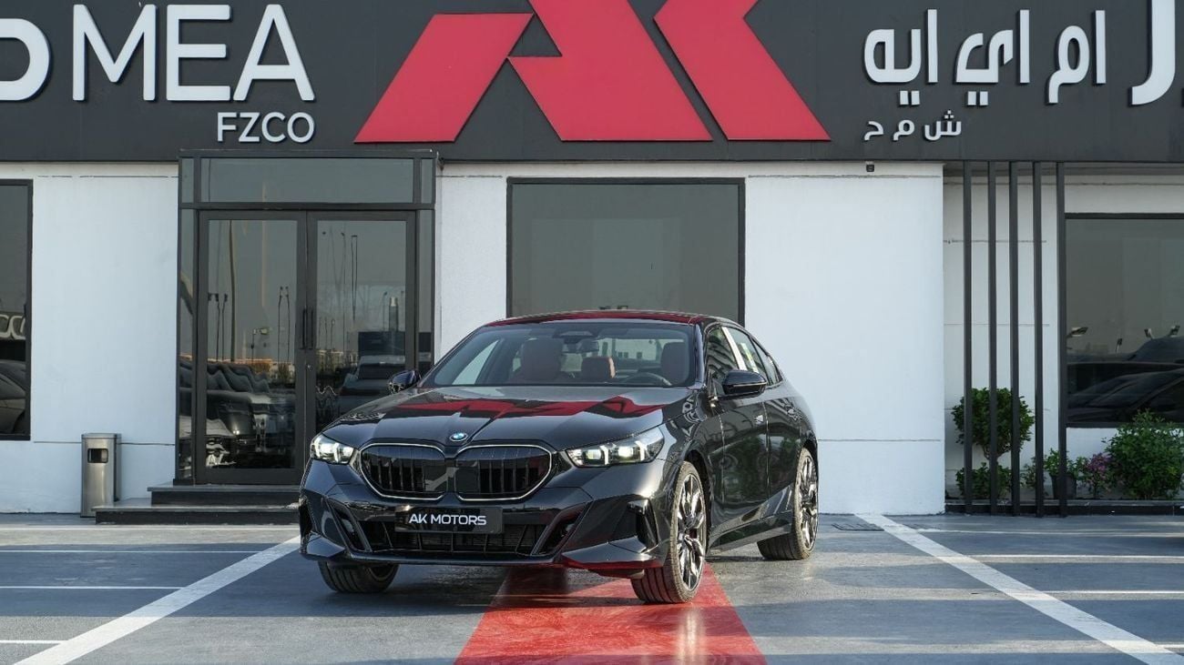 بي أم دبليو 530i 530i M-SPORT PRO BLACK 2026MY EXPORT PRICE