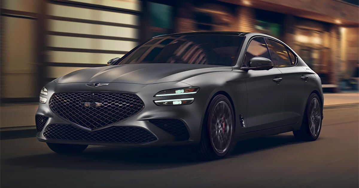 Genesis G70 exterior - Front Left Angled