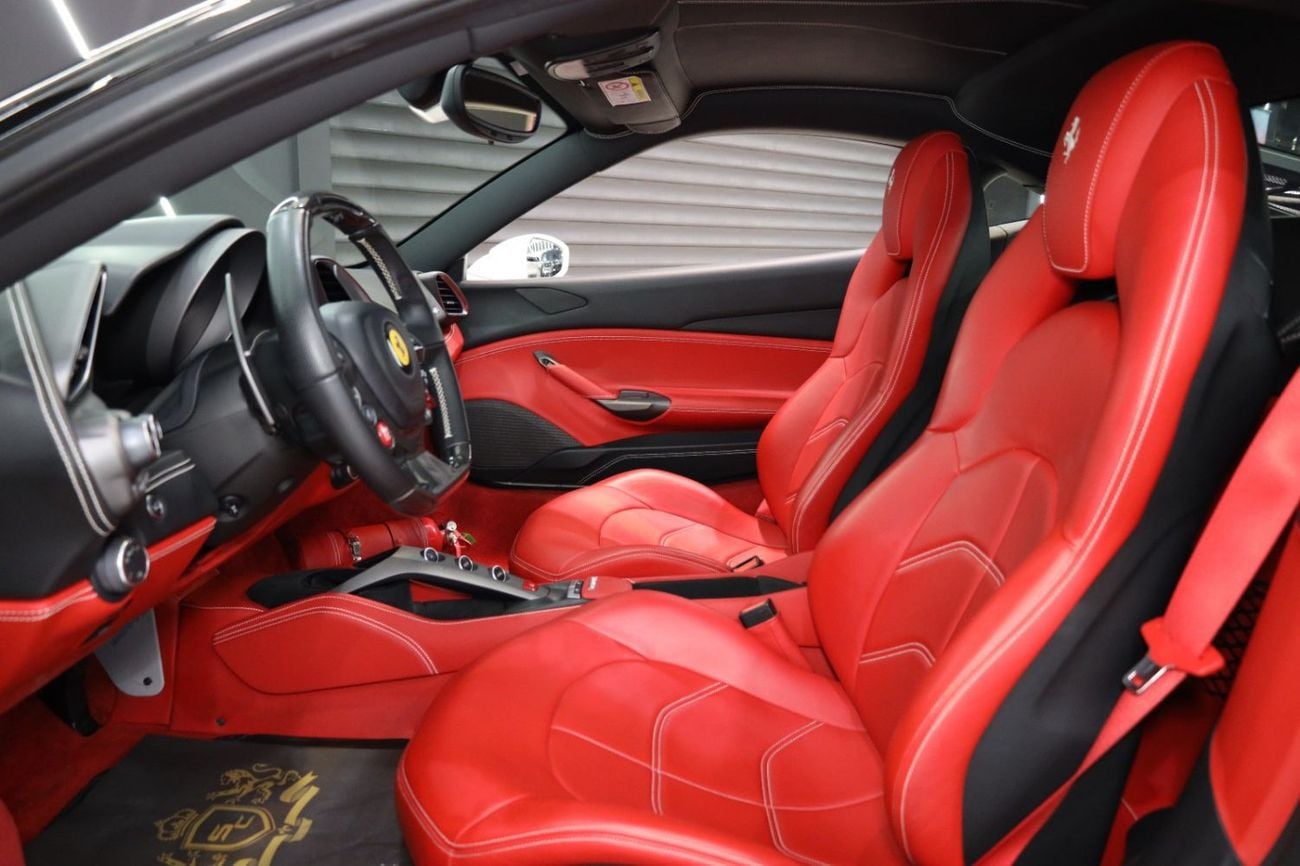 Ferrari 488 Ferrari 488 GTB 2017, Bianco Avus Exterior, Passenger Display, Very Low KM, GCC Spec!!