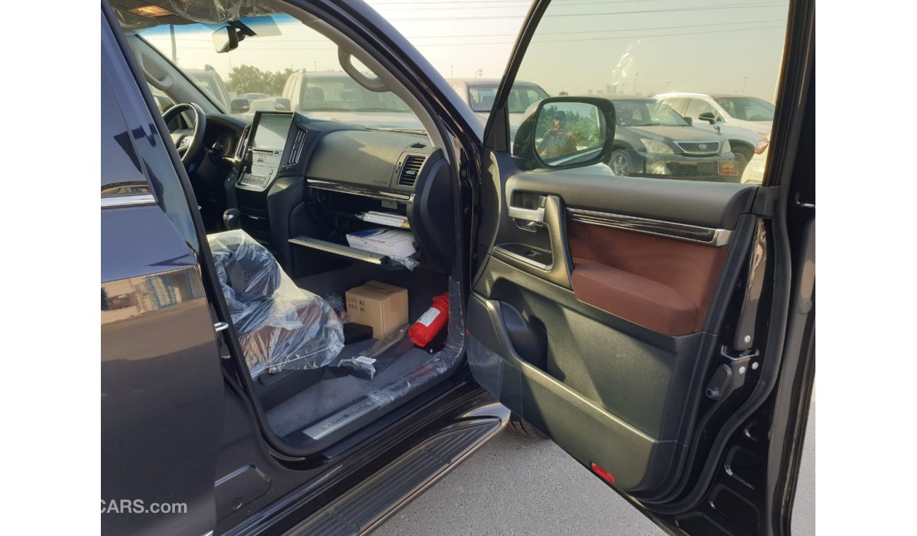 Toyota Land Cruiser 4.6L GXR GT WITH LEATHER SEATS