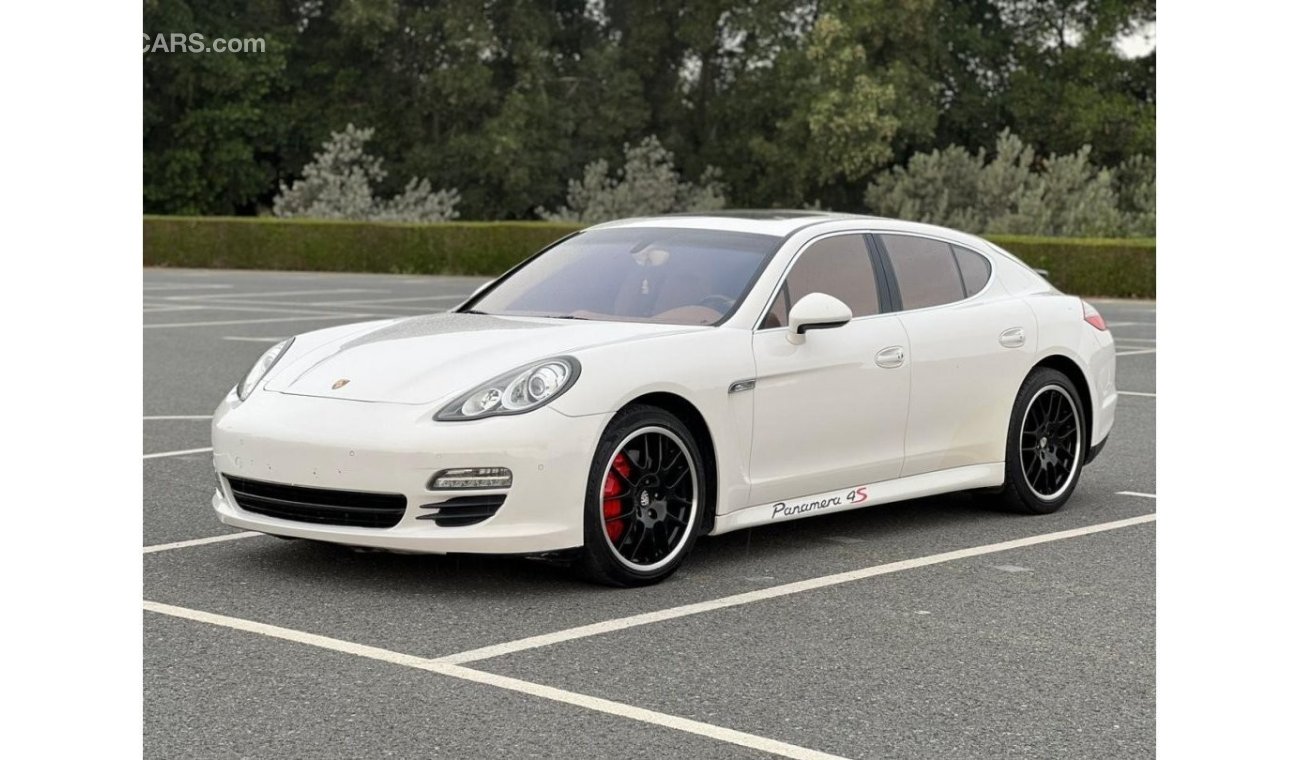 Porsche Panamera 4S