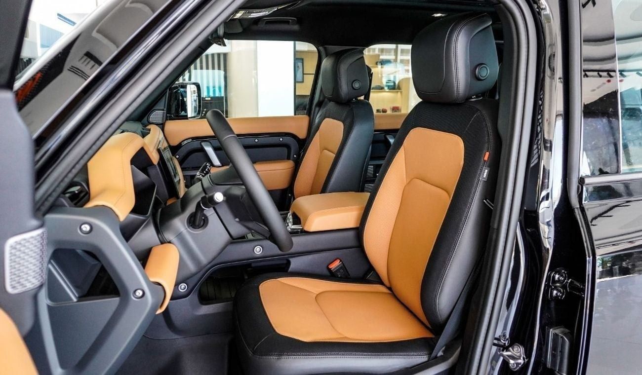 Land Rover Defender P400 110 X-Dynamic HSE 3.0L (7 Seater) Land Rover Defender 110 HSE X-Dynamic P400 | Black Pack Editi