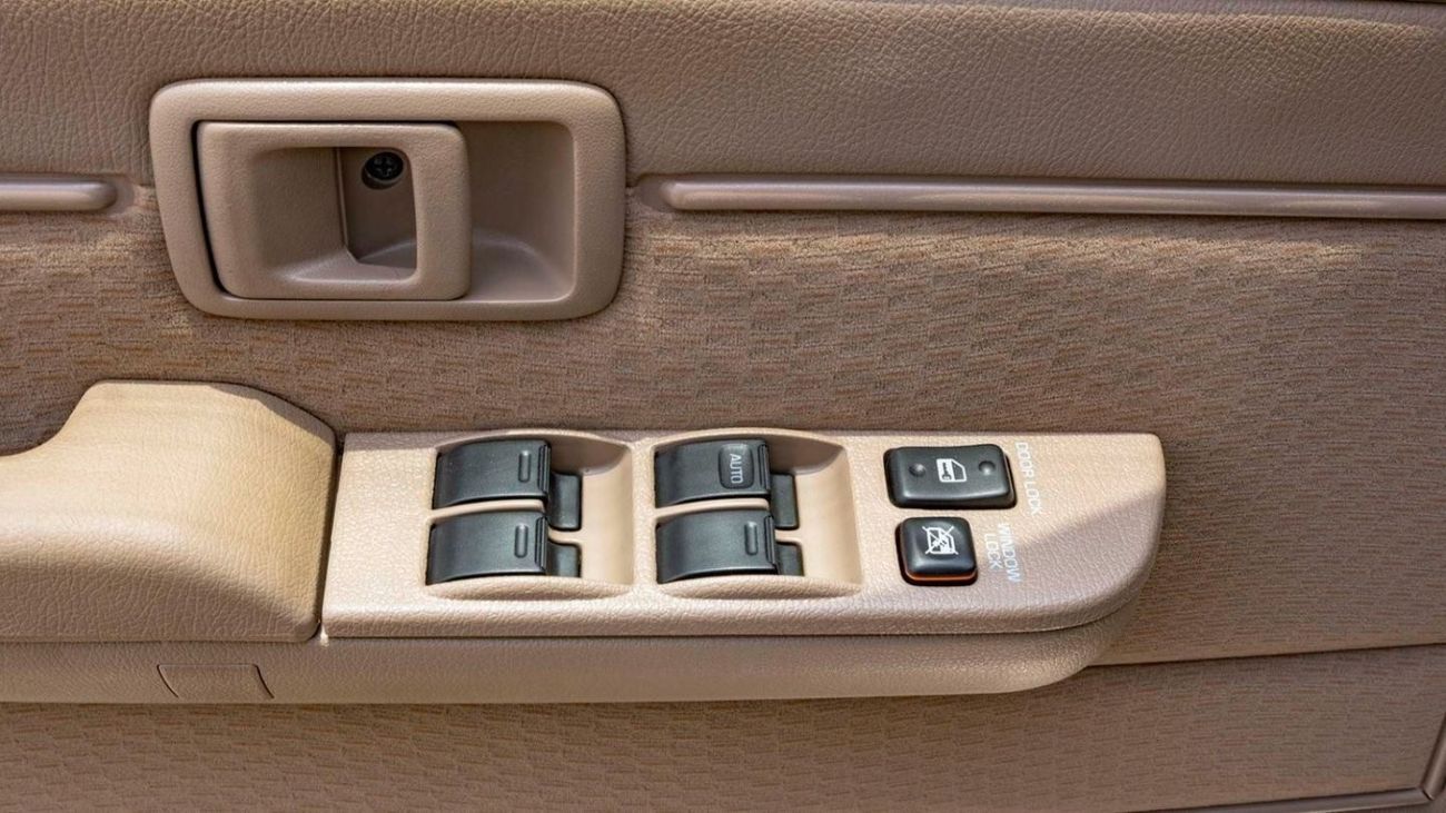 تويوتا لاند كروزر 70 2024 Toyota LC76 4.0L petrol MT Full option