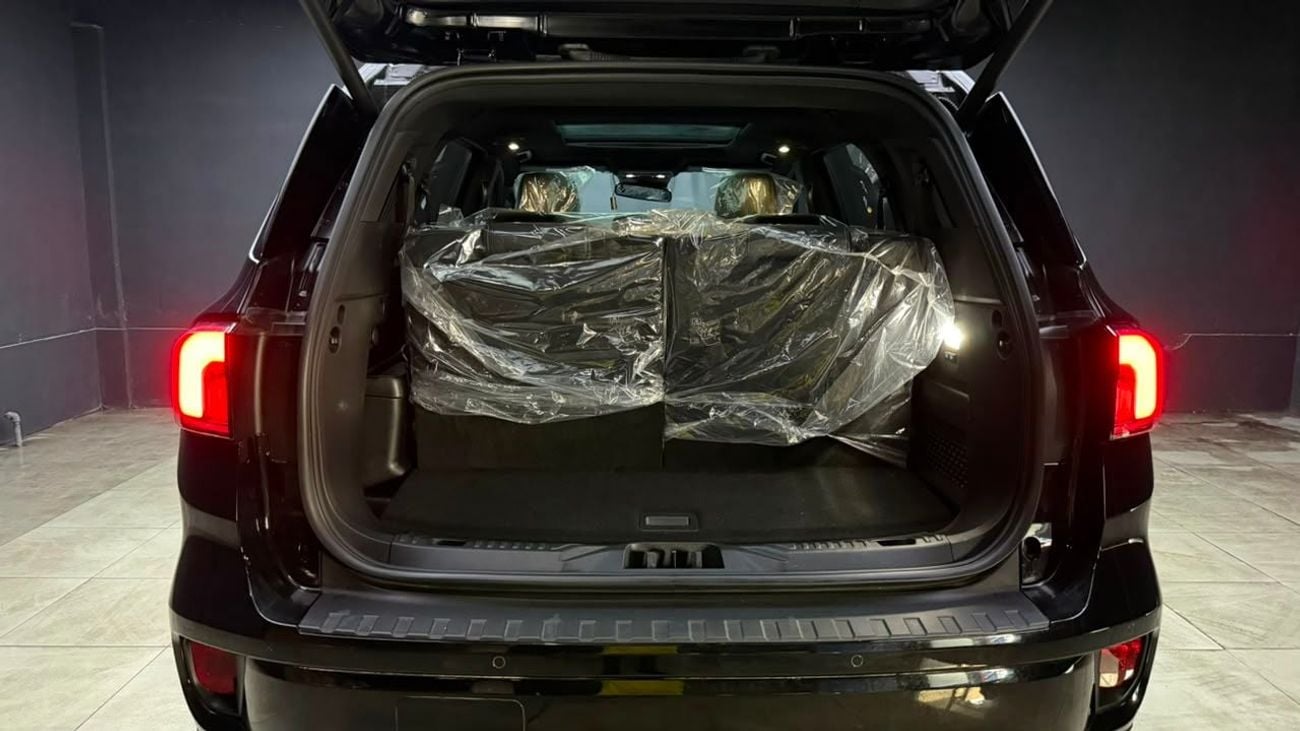 فورد ايفرست FORD EVEREST ,PLATINIUM ,YEAR 2023  ,AUTO TRANSMISSION ,ENGINE CAPACITY 3.0 LITER