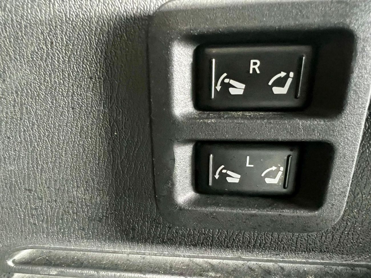 Nissan Armada Armada Le big engine 4+4