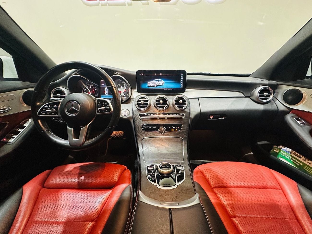 مرسيدس بنز C 300 Luxury 2.0L