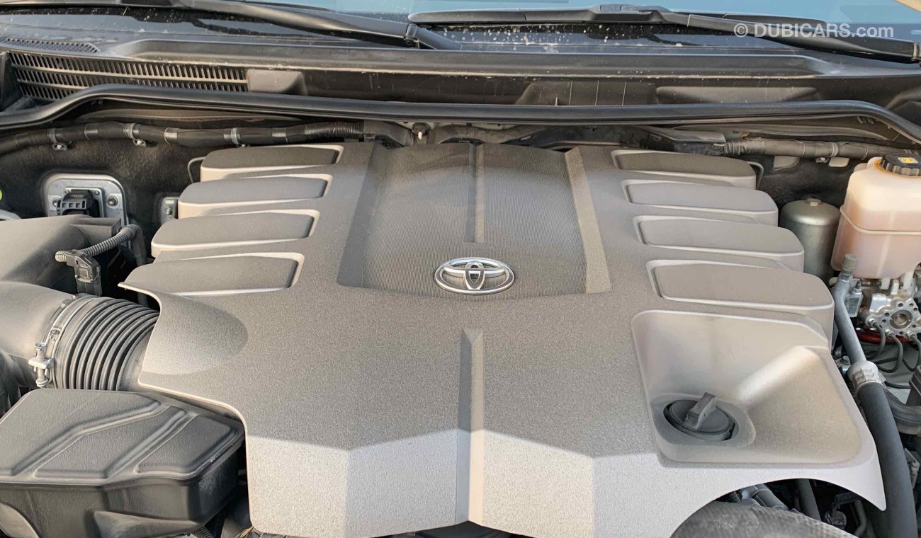 Toyota Land Cruiser GXR V8 4,6