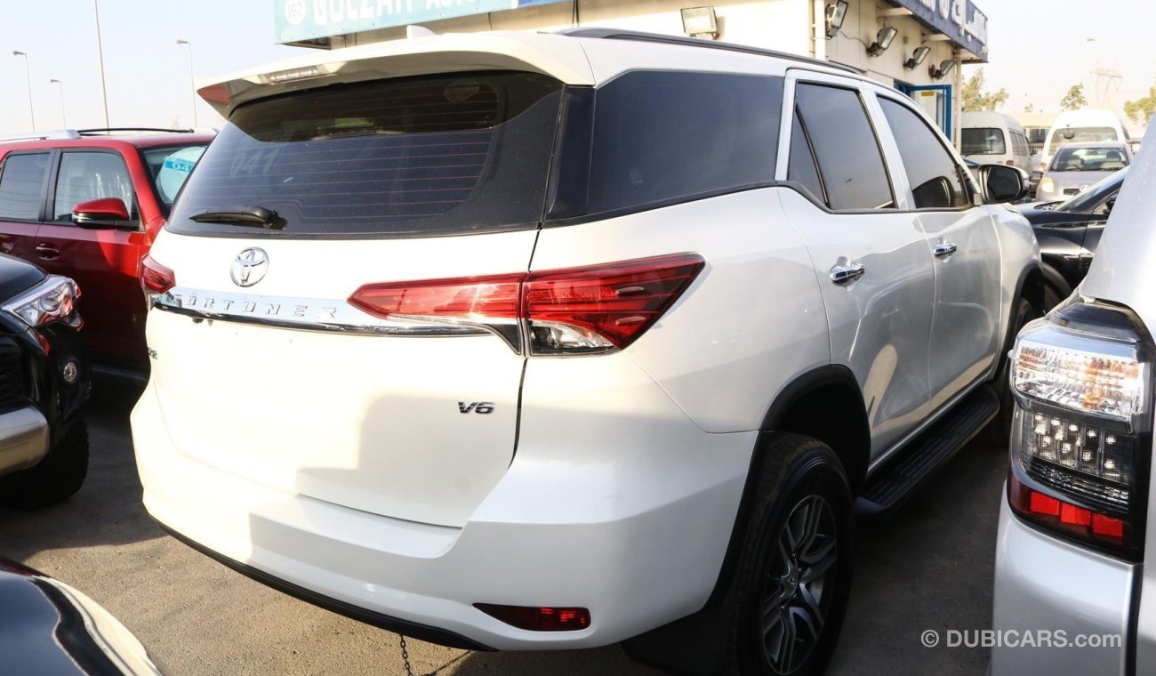 Toyota Fortuner GXR V6 Full option leather seats low km