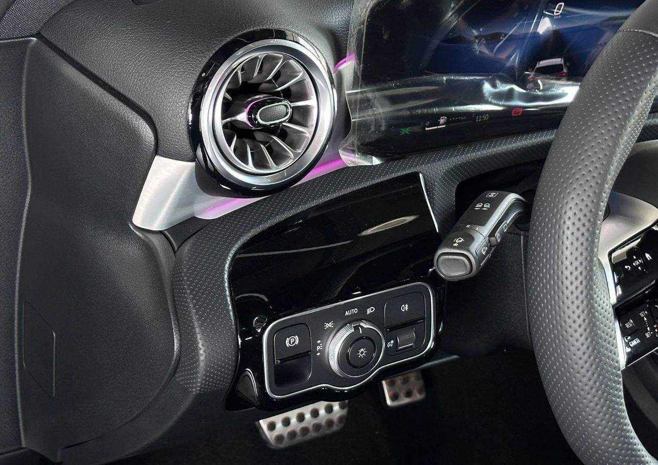 مرسيدس بنز A 200 Hatchback Std 2.0L