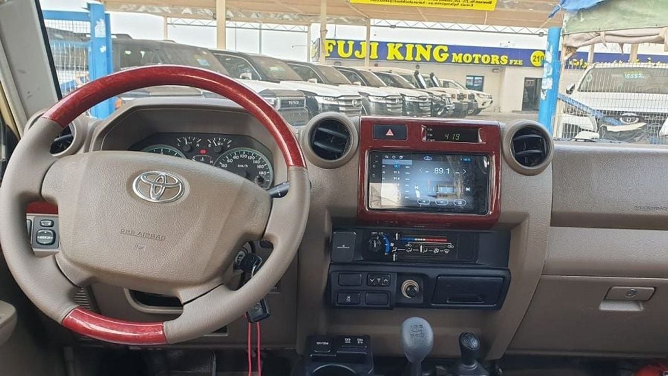 تويوتا لاند كروزر بيك آب Double Cabin 4.5L
