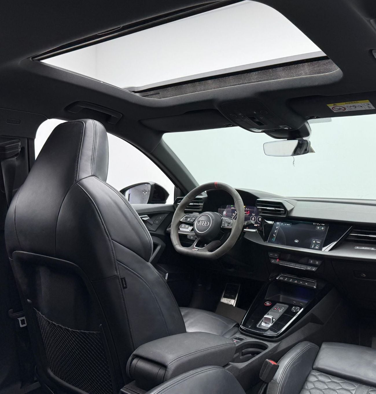 Audi RS3 TFSI quattro 2.5L Sportback 2022 Audi RS3, 1 Year Unlimited KM Warranty, Excellent Condition