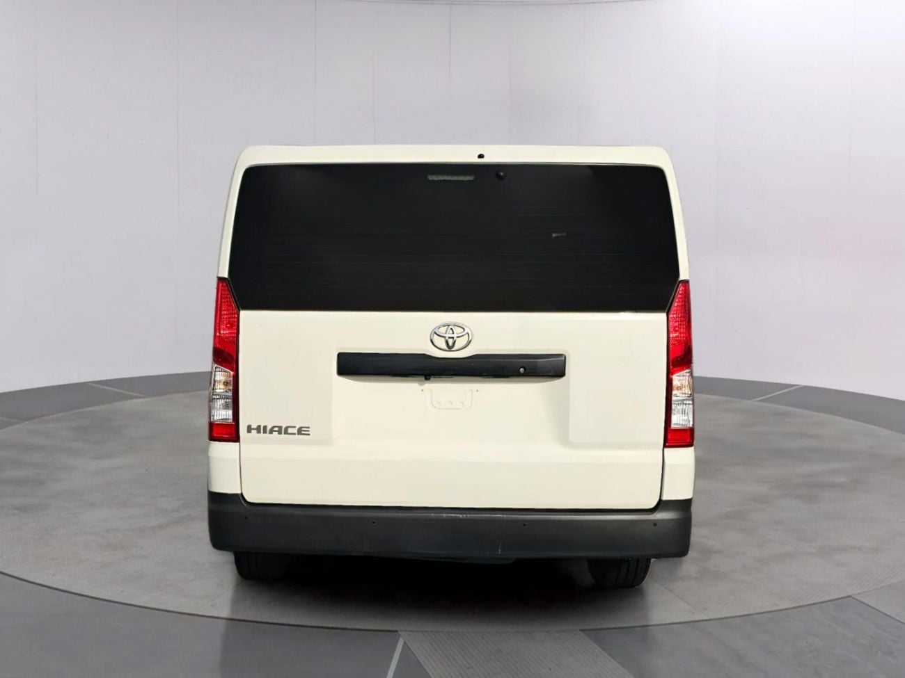 Toyota Hiace High-roof passenger Van DSL 2.8L Diesel Engine Automatic Gear 2WD 11 Deats 5 Doors