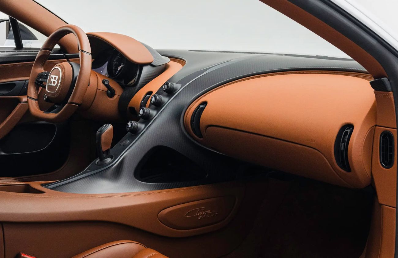 بوغاتي شيرون 8.0L W16 Quad-Turbocharged Engine