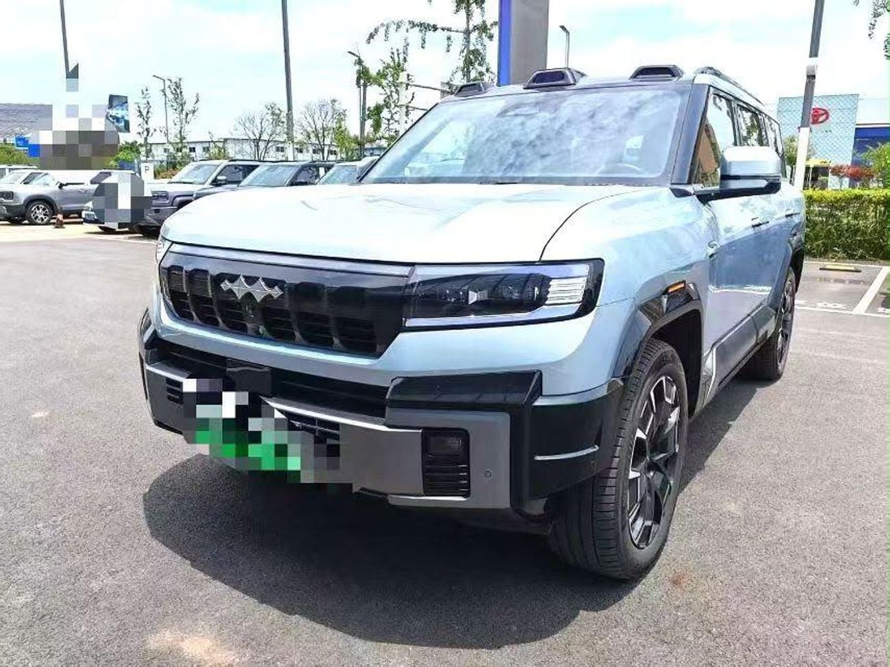 بي واي دي ليوبارد 8 smart & brave flagship edition (6 seater)