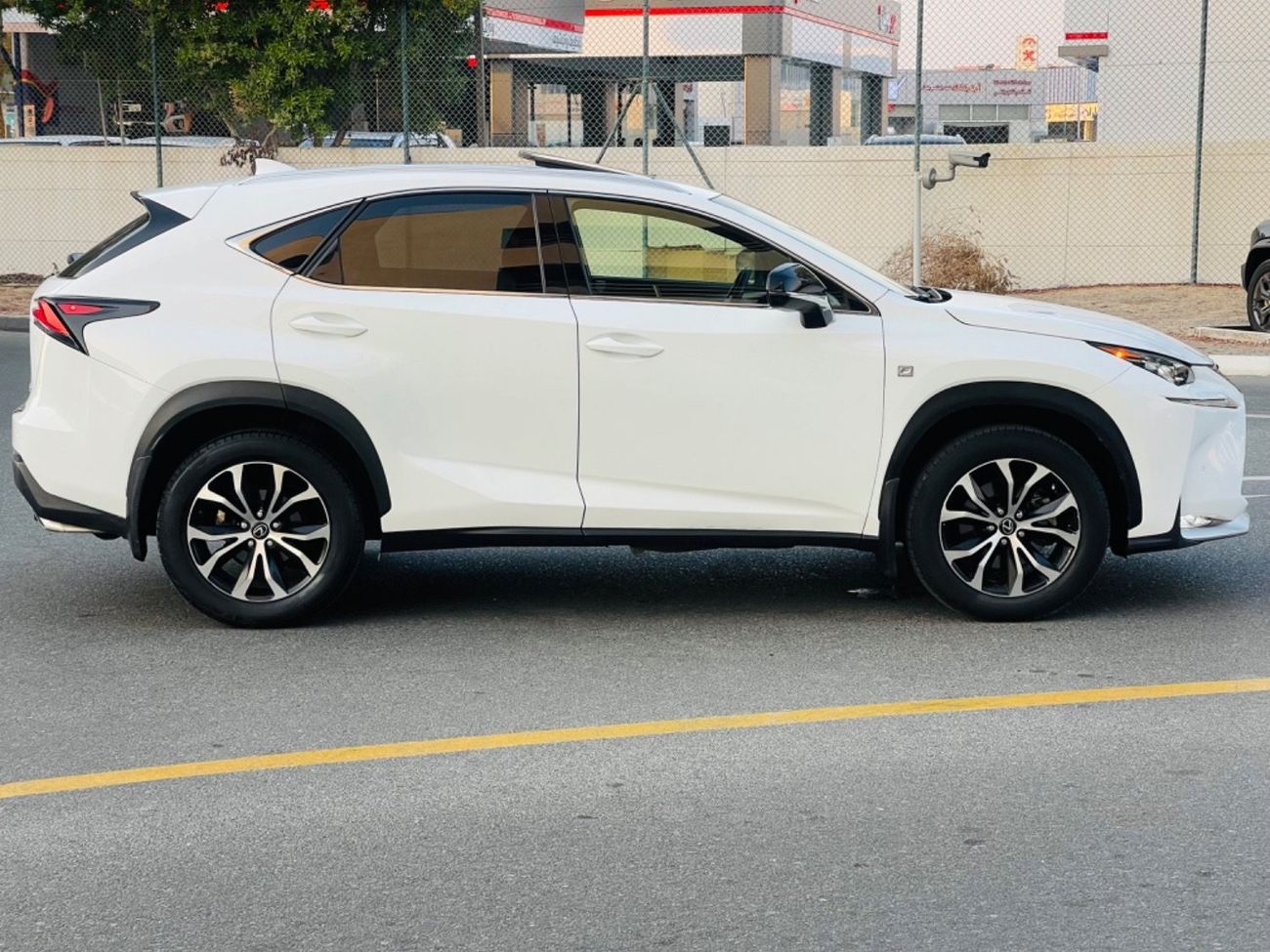 Lexus NX200t 2017 nx200t F sports