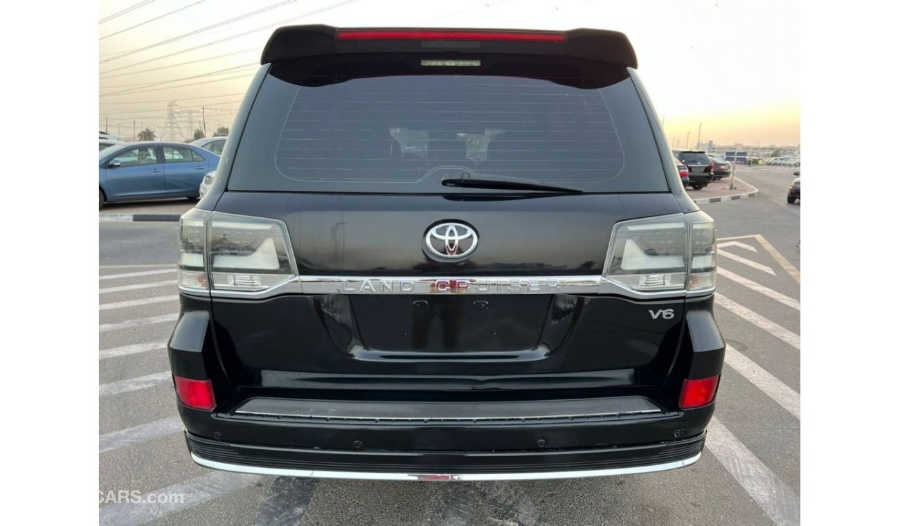 Toyota Land Cruiser 2017 TOYOTA LANDCRUISER V6