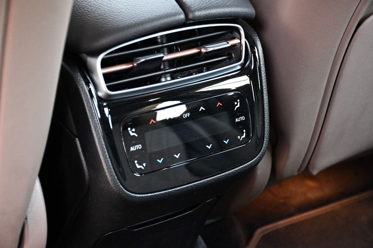 Mercedes-Benz EQE 500 MERCEDES BENZ EQE 500 2023 LOW KM GCC