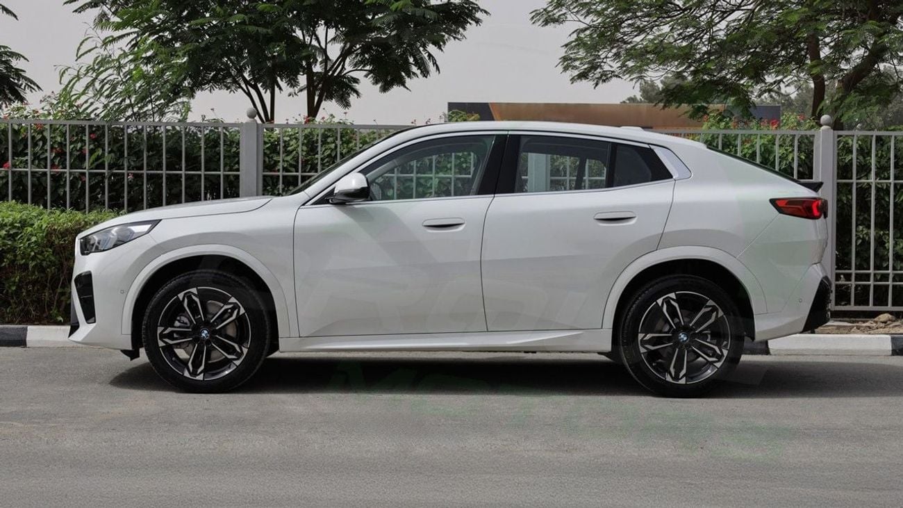 BMW X2 ( Only For Export ) 2026 BMW X2 SDRIVE 25i M 2.0T FWD BRAND NEW
