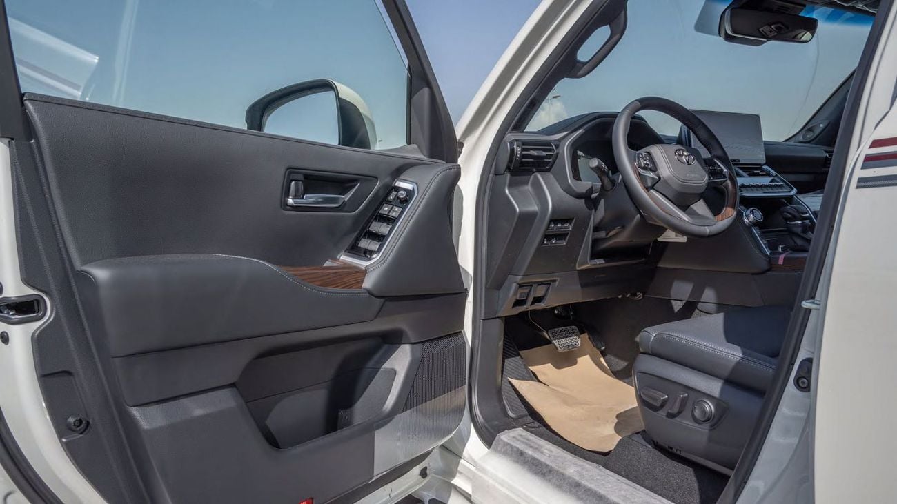 Toyota Land Cruiser 3.5L TT FULL WITH RADAR 2026