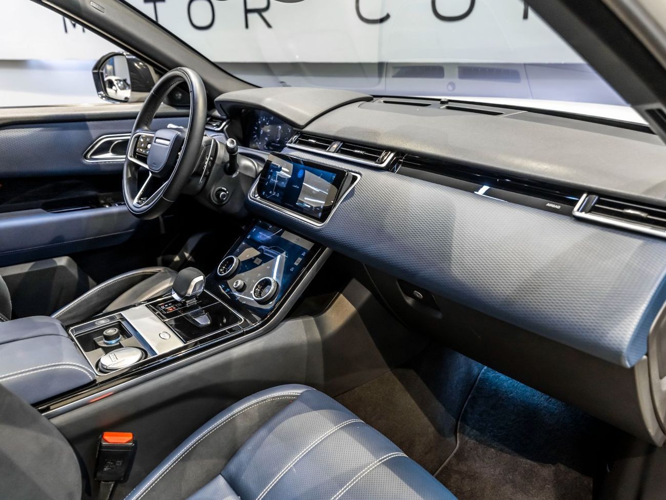 Land Rover Range Rover Velar 2022 Range Rover Velar P250 SE R-Dynamic, 2027 Land Rover Warranty, Full Service History, GCC