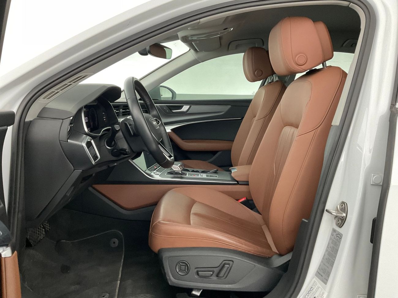 BMW 318i Sport Line | Guaranteed Warranty | 0 Down Payment