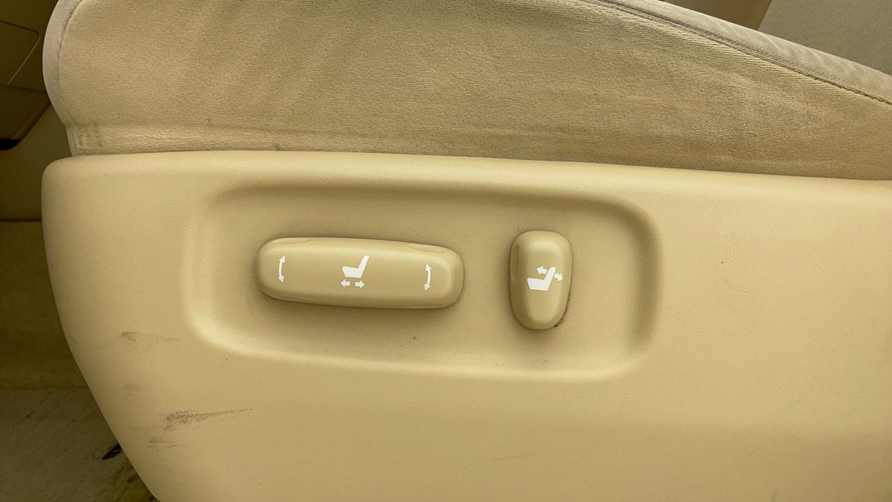 تويوتا لاند كروزر EXR 4 | بدون دفعة مقدمة | اختبار قيادة مجاني للمنزل