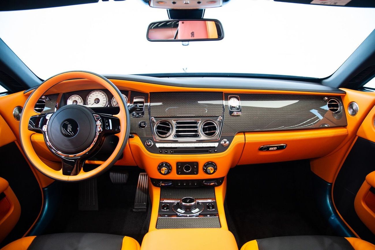 Rolls-Royce Wraith BLACK BADGE