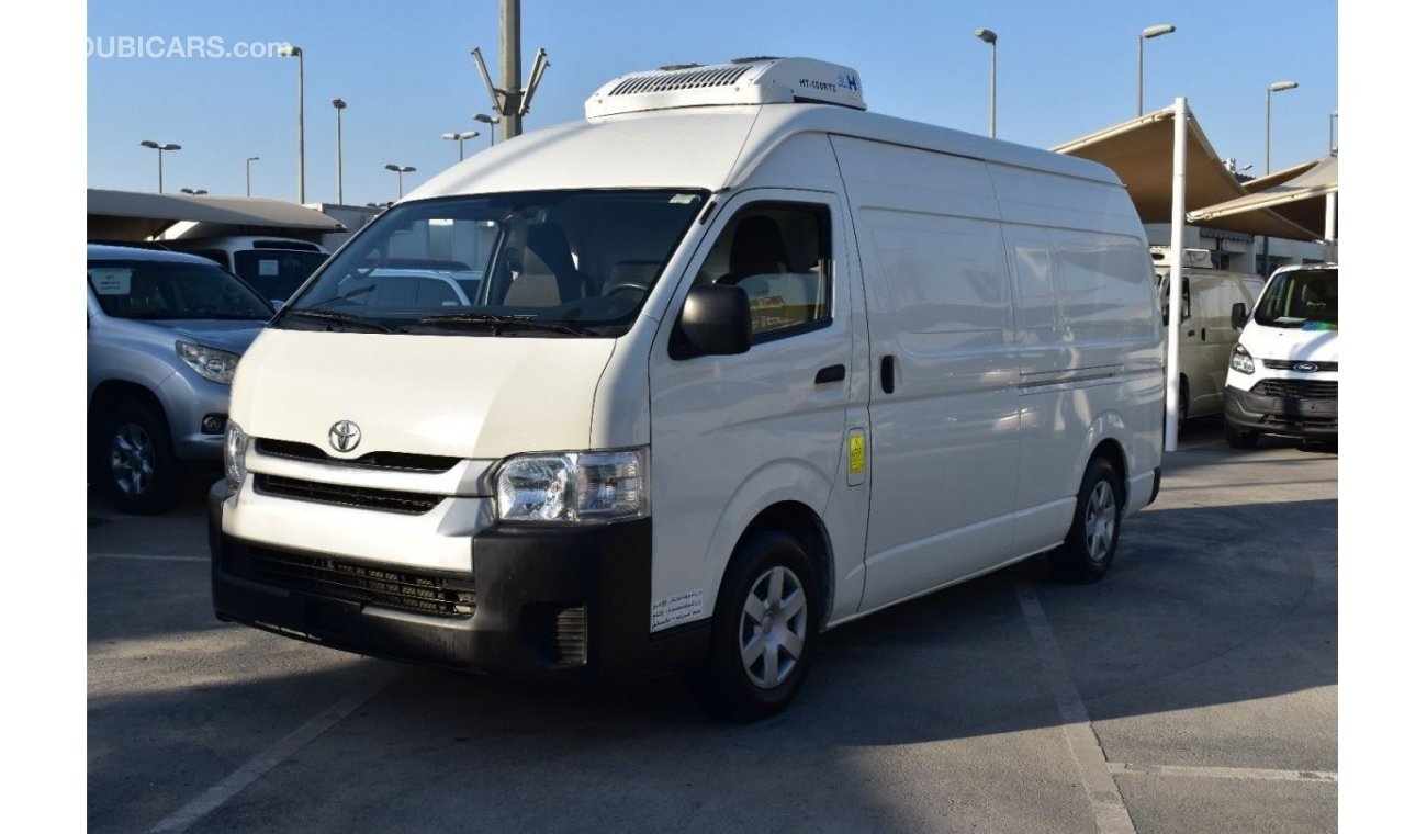 تويوتا هاياس 2017 | TOYOTA HIACE 2.7L | 3-STR CHILLER PANEL VAN | HIGH-ROOF | 5-DOORS | GCC | VERY WELL-MAINTAINE