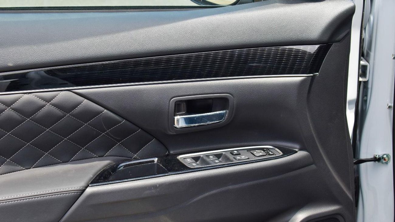 ميتسوبيشي آوتلاندر 2.0