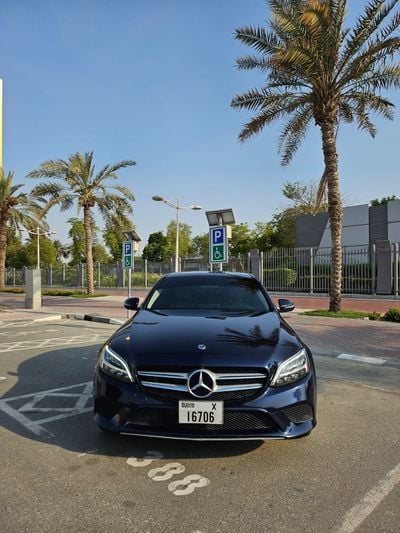 مرسيدس بنز C 300 PREMIUM