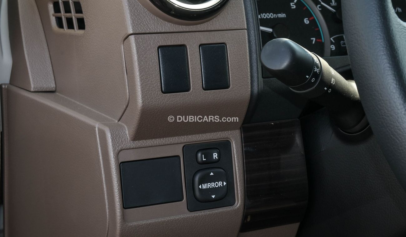 Toyota Land Cruiser 70 LC76 4.0L YM 2024 Full option