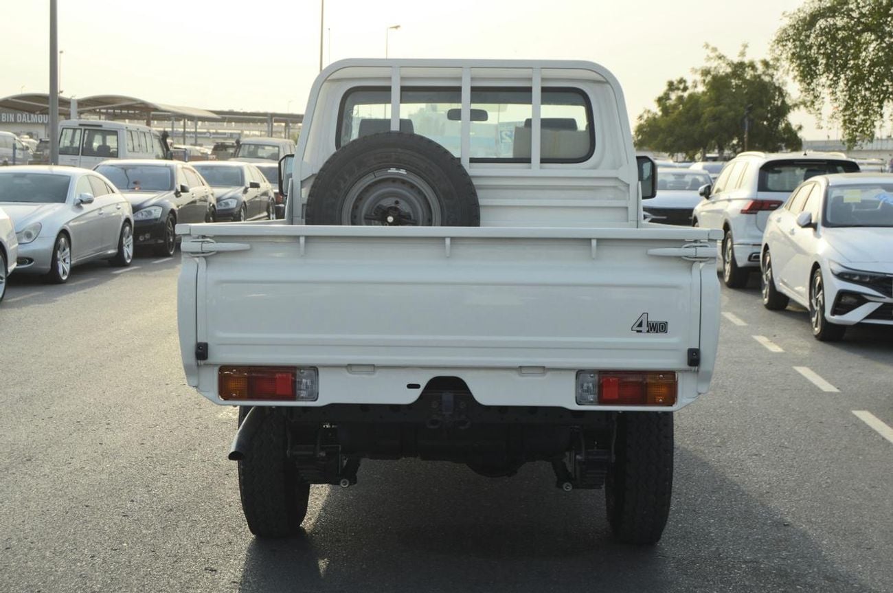 تويوتا لاند كروزر بيك آب 79 SC 4.2 MT Diesel V6 2026