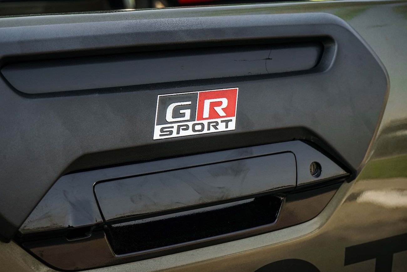 تويوتا هيلوكس ADV 2.8L