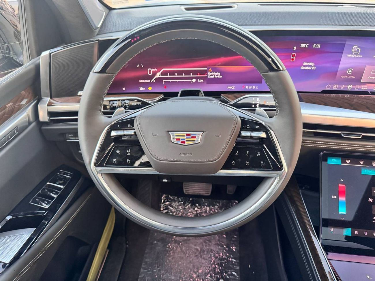 Cadillac Escalade Sport Platinum 6.2L AWD ESV