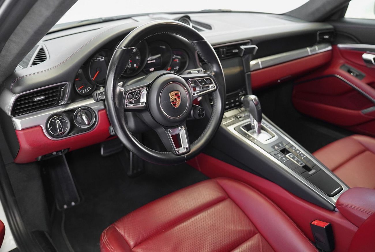 Porsche 911 Carrera 3.6L Coupe