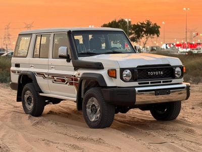 Toyota Land Cruiser 70 Std 4.0L AWD