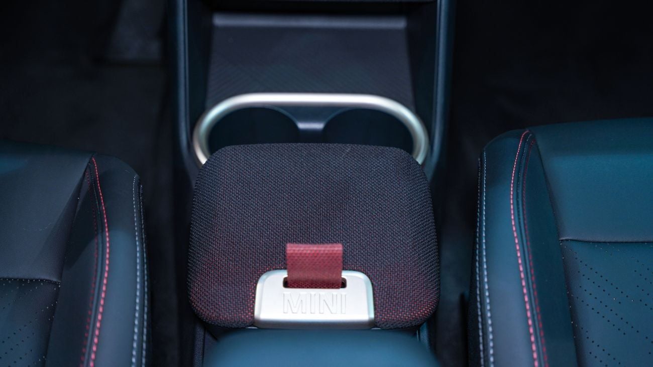 ميني كوبر إس كونتري مان