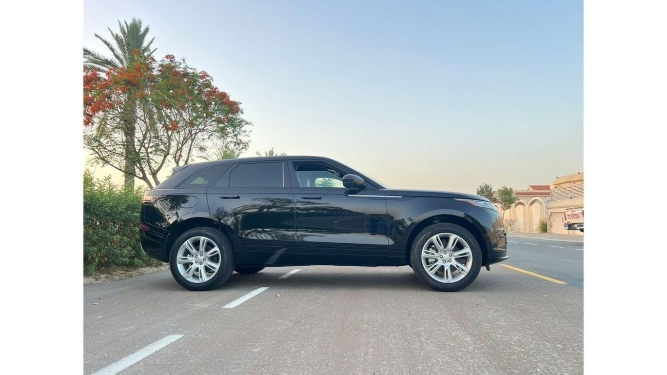 Land Rover Range Rover Velar 2023 Land rover Range rover velar // 2.0L -V4 // Panoramic // with Low Mileage 190 only-