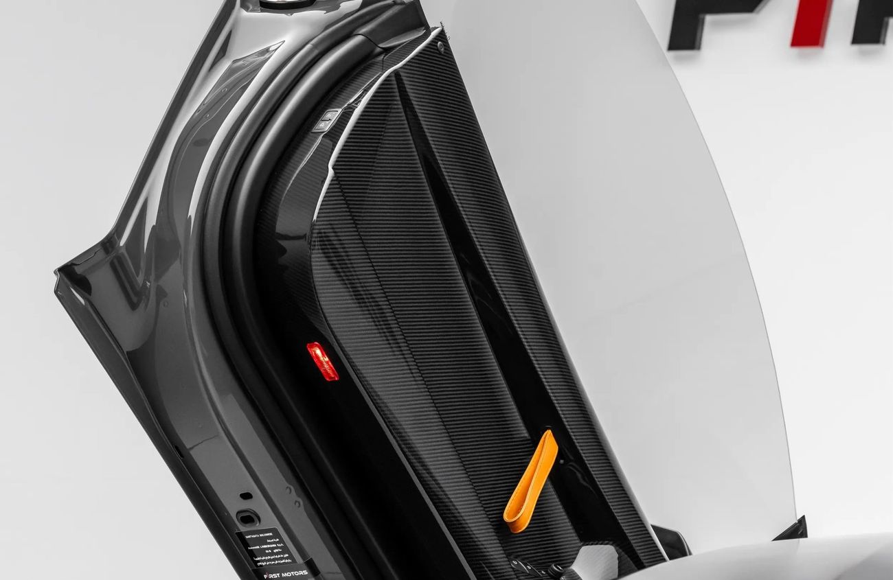 لامبورغيني أفينتادور 6.5L 12 Cylinder Naturally Aspirated Engine