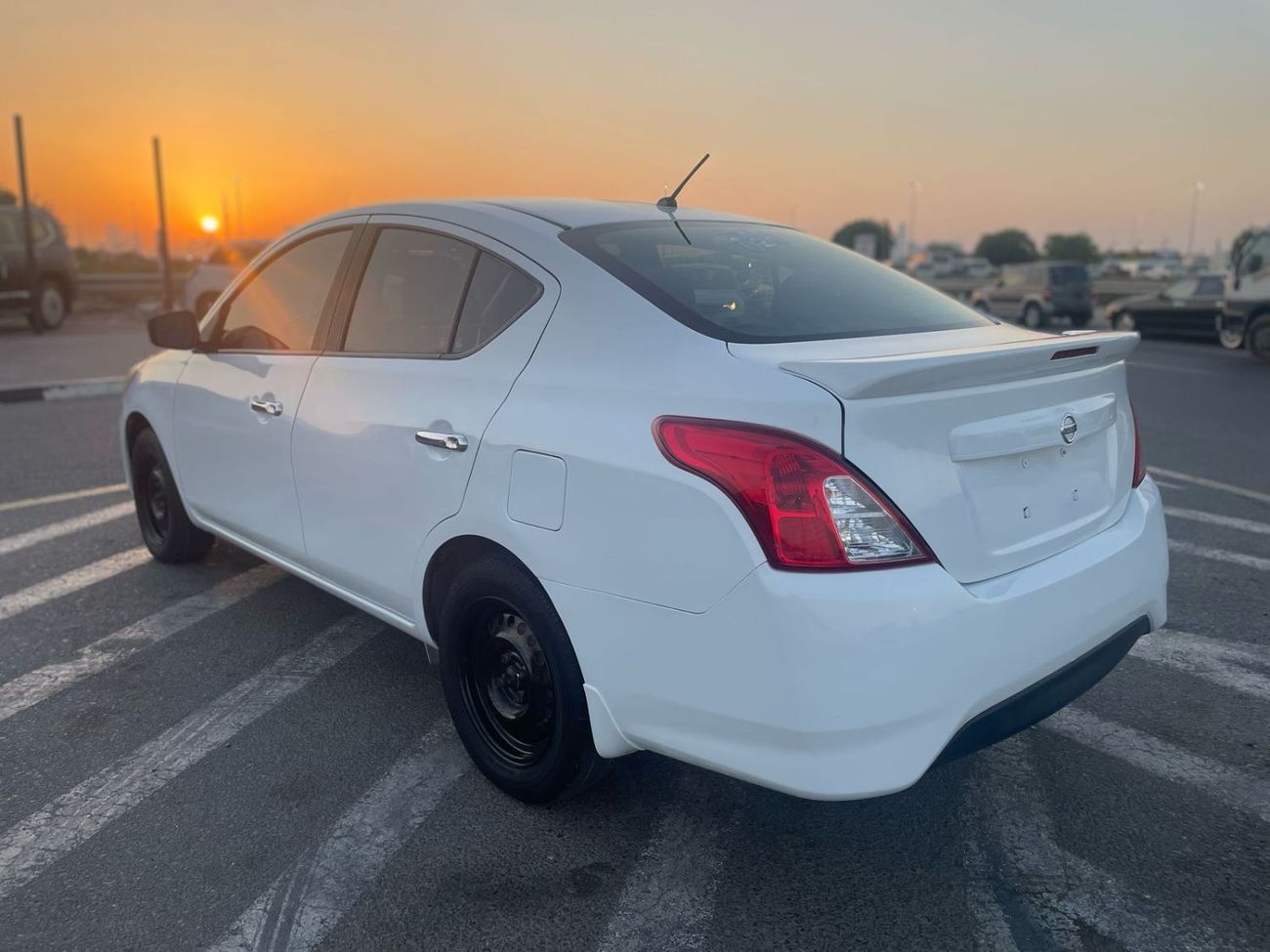 نيسان فيرسا 2017 Nissan Versa (Sunny) SV 1.5L V4 MidOption  Economical