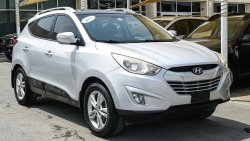 Hyundai Tucson Hyundai Tucson 2014, silver, car without any dye, without any accidents, excellent condition, inside